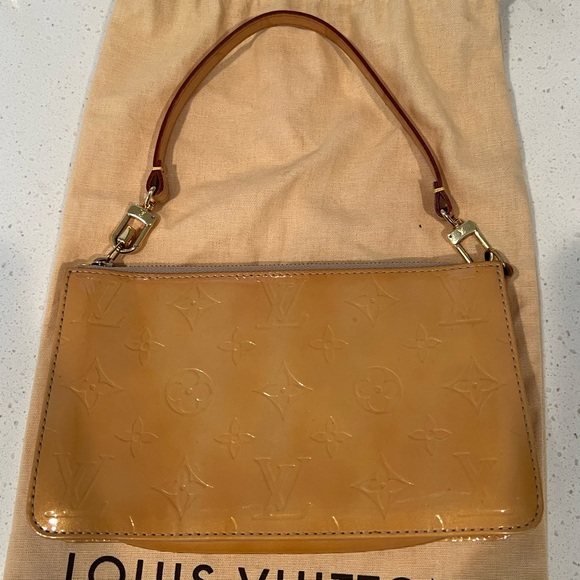 Louis Vuitton Monogram Vernis Lexington Pouchette - Picture 1 of 16